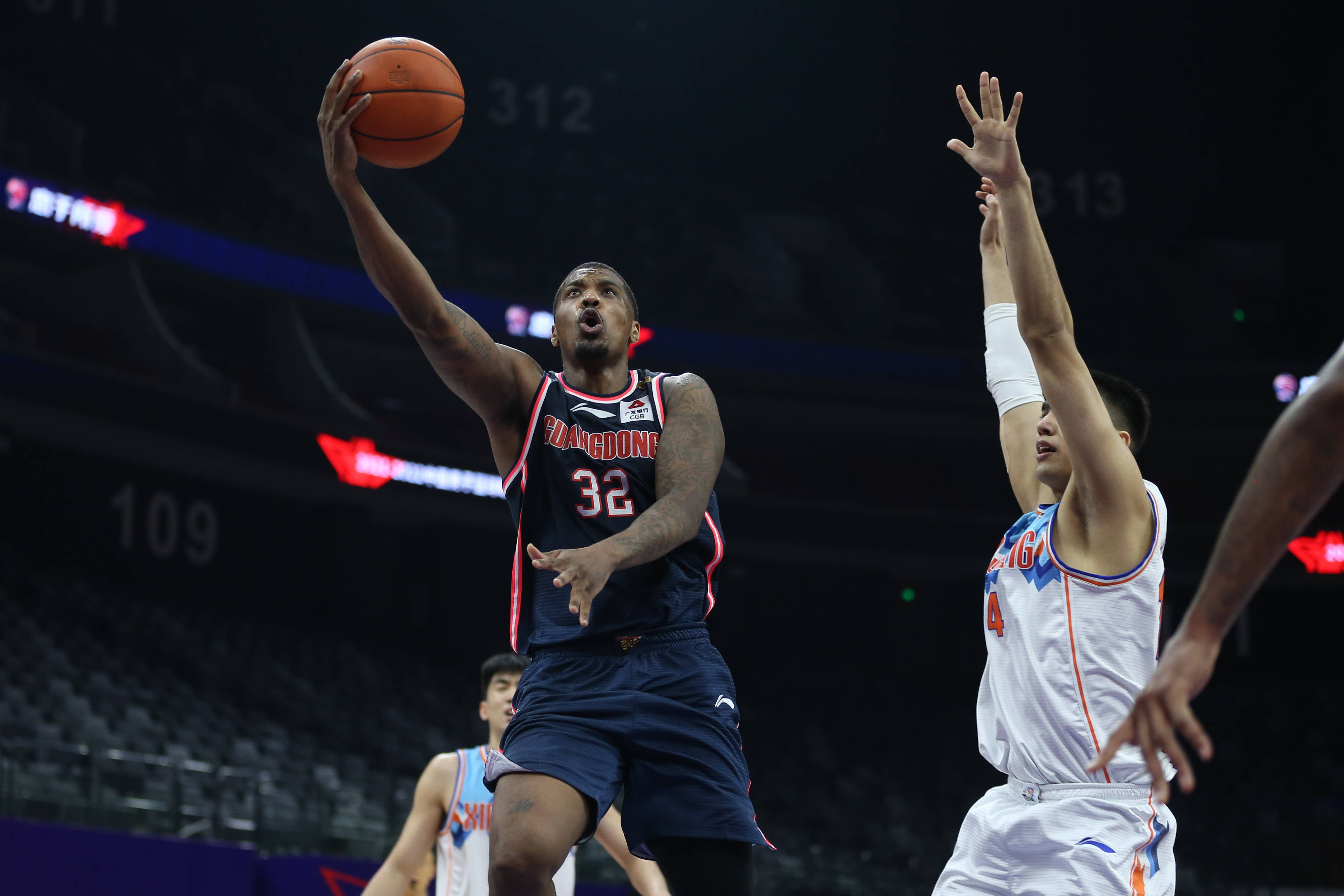  Karsa爆冷击败公牛，势不可挡引爆全场！