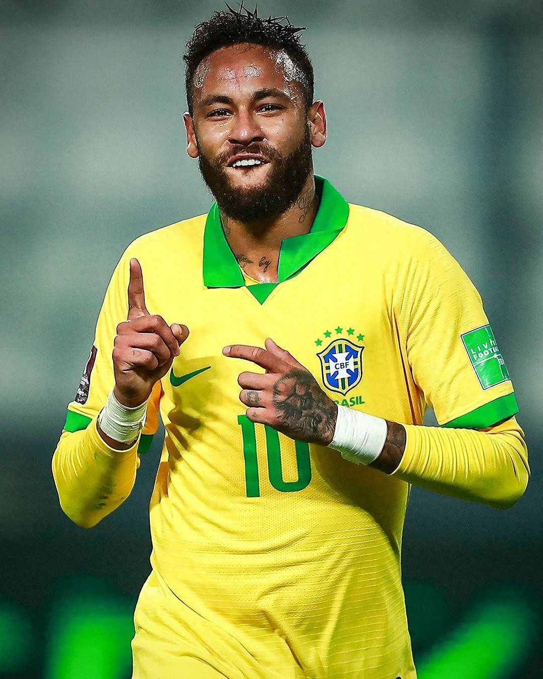  内马尔迎来七赛季高光表现，法国队球迷沸腾！