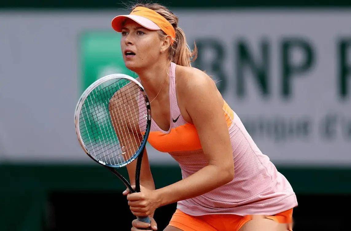  莎拉波娃回归赛场，问鼎冠军首场状态亮眼，热火观众沸腾！